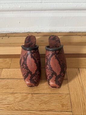 Rachel Comey Red and Pink Snake-Print Mules — Women’s slip on